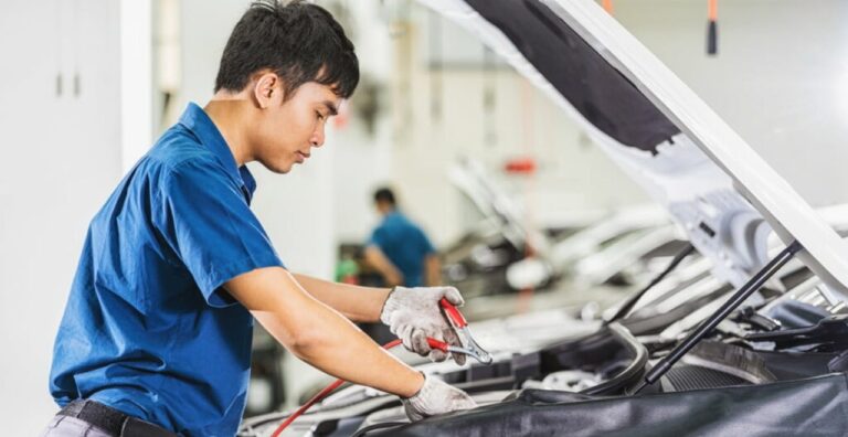 Automotive Technician Salary – What to Expect in 2025