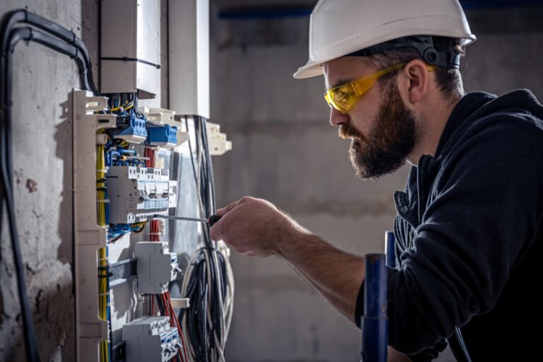 Electrical Technician Salary – A Comprehensive Guide to Earnings and Career Growth